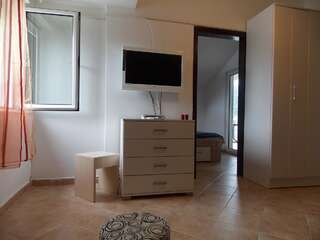 Апартаменты Apartments Villa PM Котор Номер-студио с балконом и видом на море-5